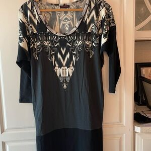 Women’s , black, and white medium dress with three-quarter sleeves